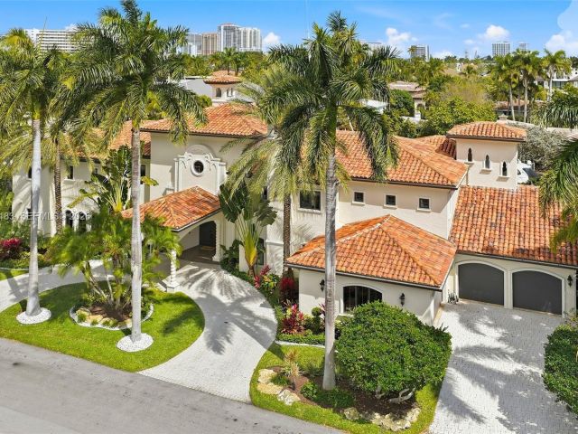 Home for sale at 628 Coral Way - photo 7482223