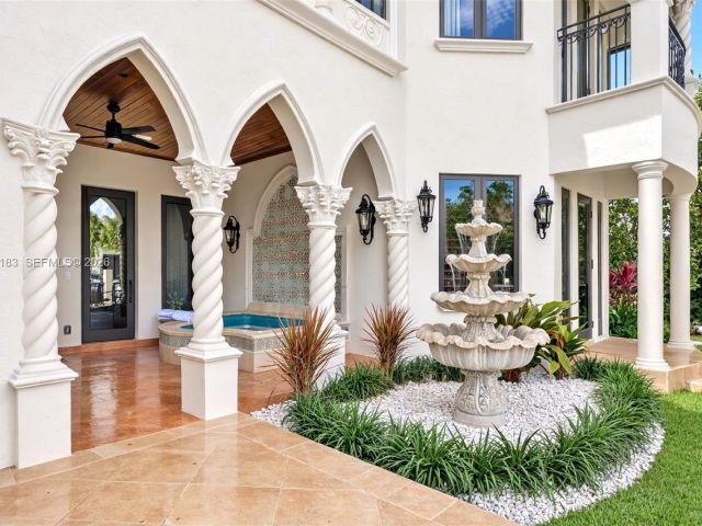 Home for sale at 628 Coral Way - photo 7482231