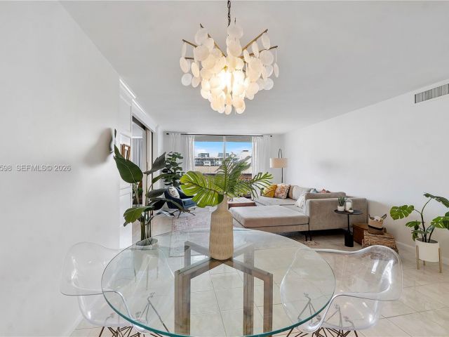 Apartment for rent  Unit #934 - photo 7528506