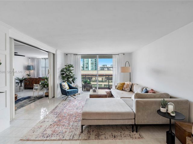 Apartment for rent  Unit #934 - photo 7528511