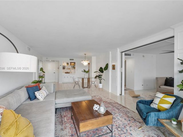 Apartment for rent  Unit #934 - photo 7528512