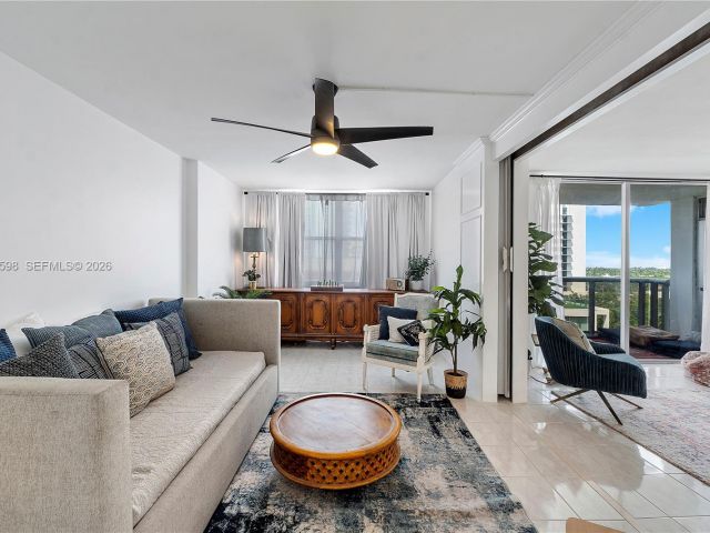 Apartment for rent  Unit #934 - photo 7528513