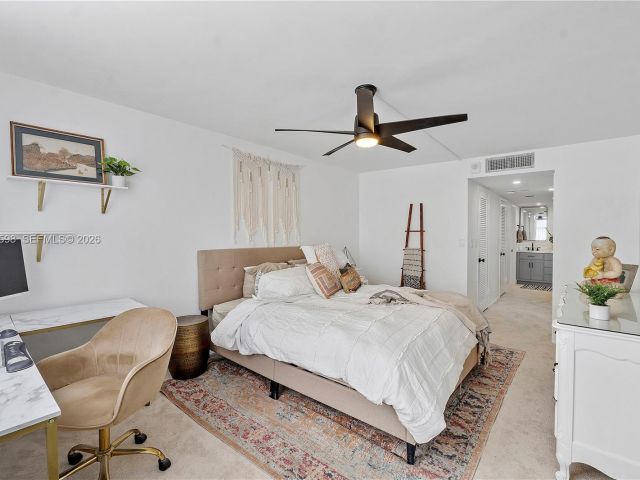 Apartment for rent  Unit #934 - photo 7528515