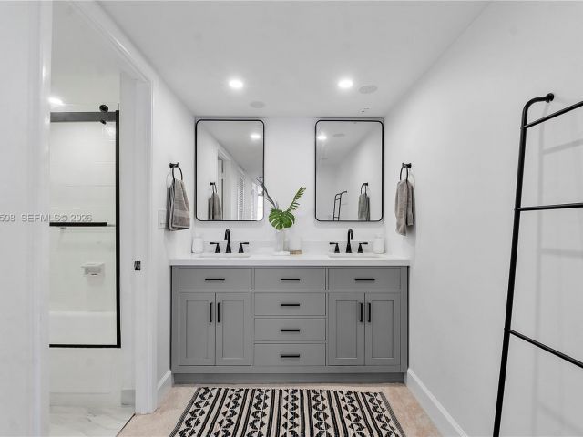 Apartment for rent  Unit #934 - photo 7528518