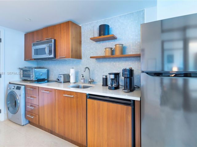 Apartment for rent  Unit #612 - photo 7532844