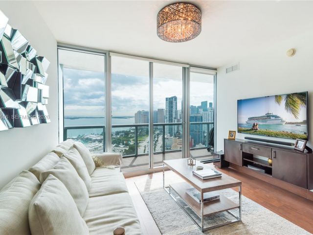 Apartment for sale  Unit #3506 - photo 7477936