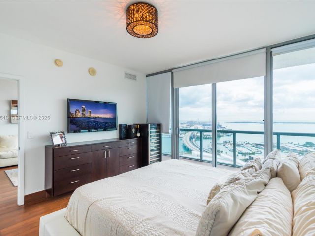 Apartment for sale  Unit #3506 - photo 7477939