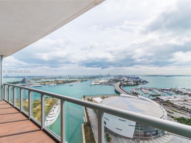 Apartment for sale  Unit #3506 - photo 7477950