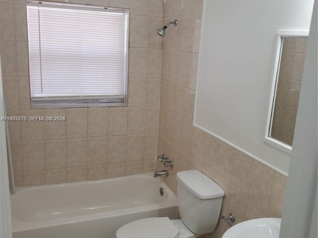 Home for rent at 831 SW 14th Ct - photo 7486838