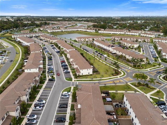 3-bedroom home for rent in Miami - 12258 NW 24th Pl - MondialRealty