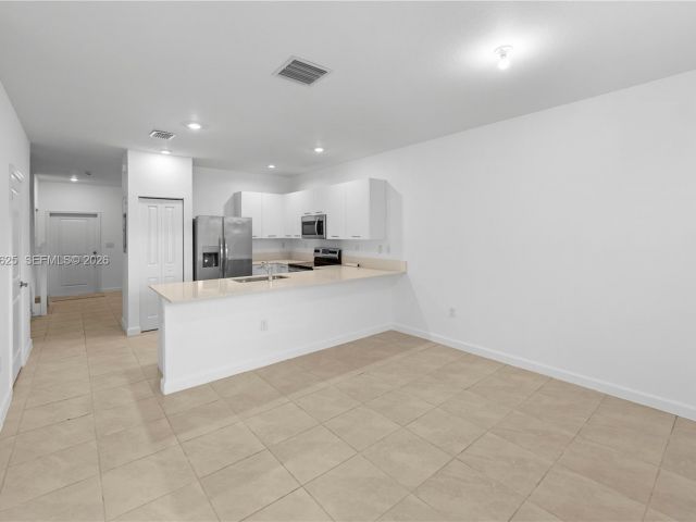 3-bedroom home for rent in Miami - 12258 NW 24th Pl - MondialRealty