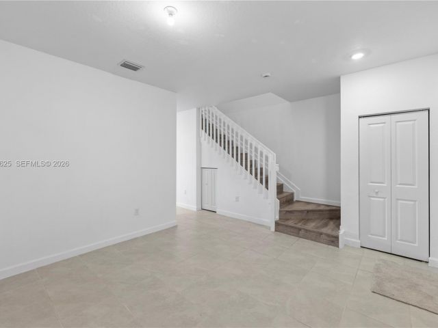 3-bedroom home for rent in Miami - 12258 NW 24th Pl - MondialRealty