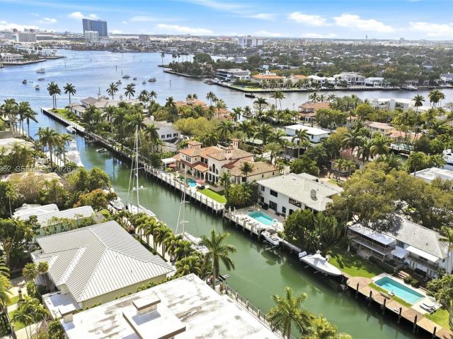 Home for rent at 628 Coral Way - photo 7482160