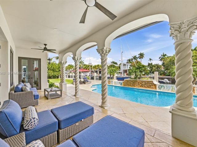 Home for rent at 628 Coral Way - photo 7482167