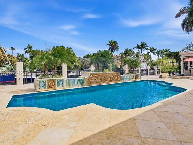 Home for rent at 628 Coral Way - photo 7482174