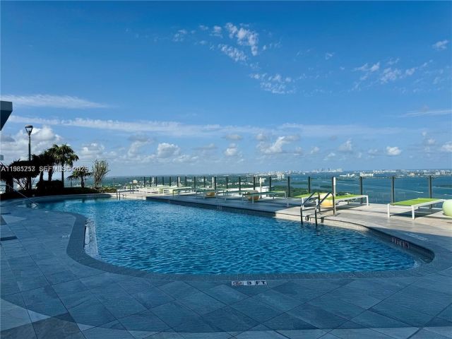 Apartment for sale  Unit #3208 - photo 7494205