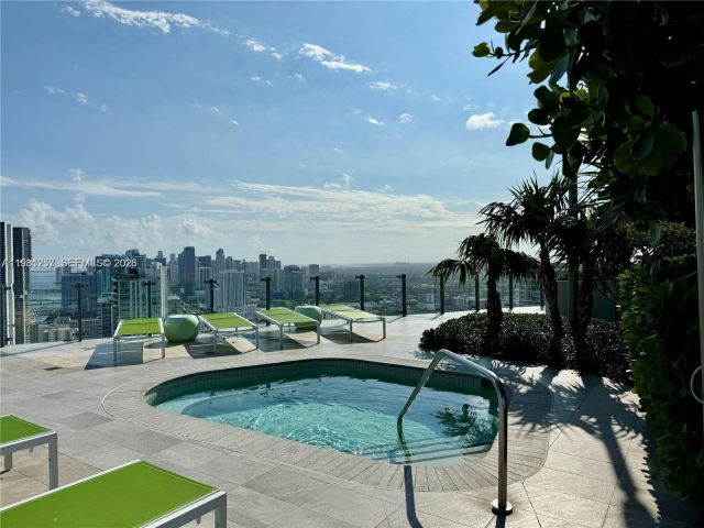 Apartment for sale  Unit #3208 - photo 7494207