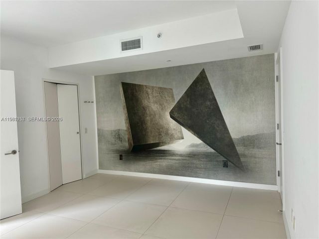 Apartment for sale  Unit #3208 - photo 7494211