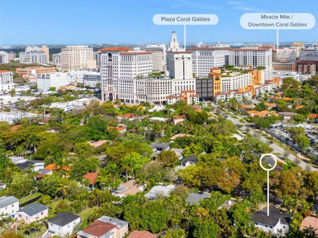 Home for sale at 14 San Sebastian Ave - photo 7525517