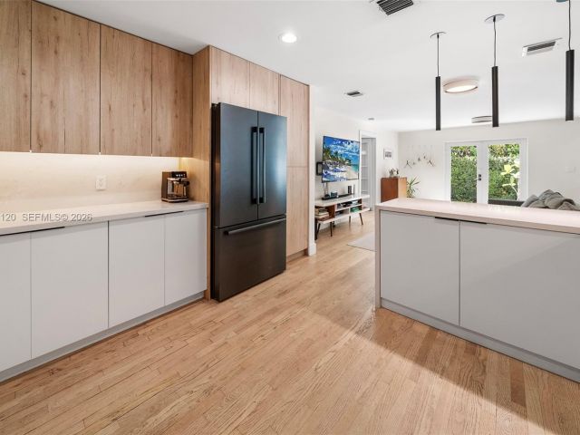 Home for sale at 14 San Sebastian Ave - photo 7525528