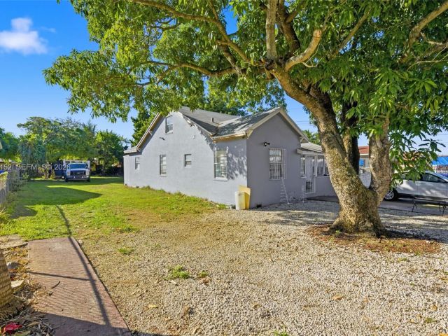 Home for sale at 2142 NW 33rd St - photo 7516967