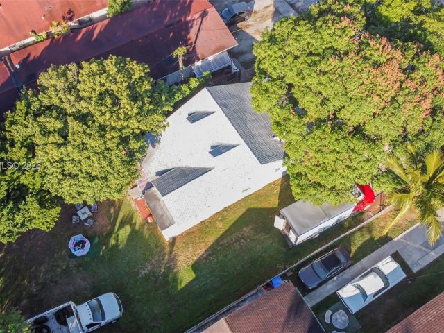 Home for sale at 2142 NW 33rd St - photo 7516968