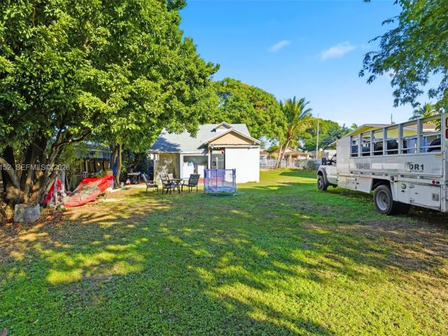 Home for sale at 2142 NW 33rd St - photo 7516969