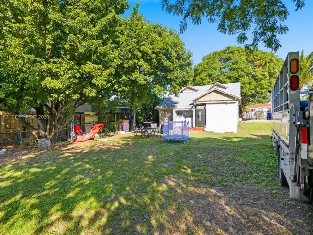 Home for sale at 2142 NW 33rd St - photo 7516970