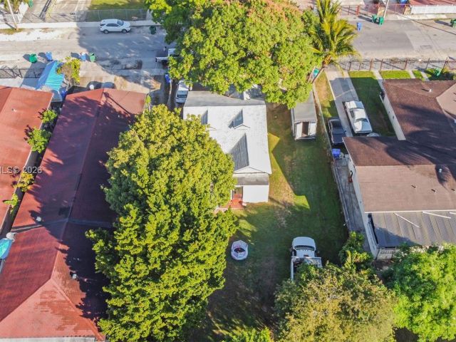 Home for sale at 2142 NW 33rd St - photo 7516984