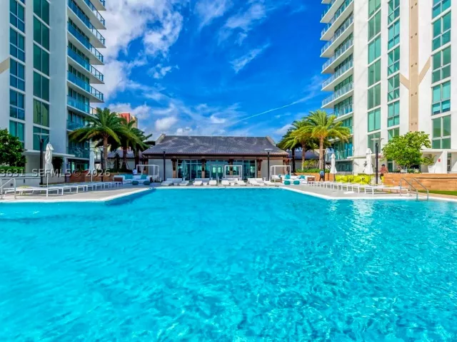 2-bedroom condo for sale in Sunny Isles Beach - 300 Sunny Isles Blvd 4-805 - MondialRealty