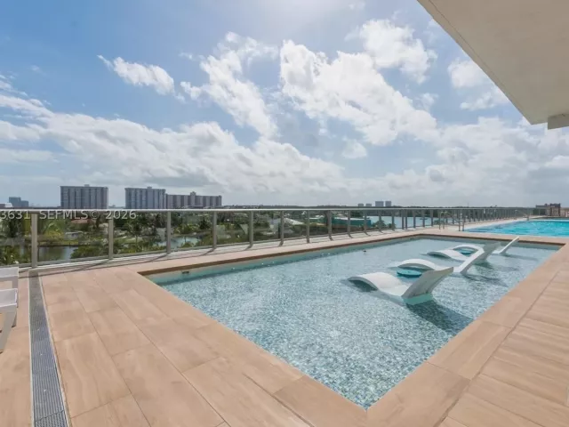 2-bedroom condo for sale in Sunny Isles Beach - 300 Sunny Isles Blvd 4-805 - MondialRealty