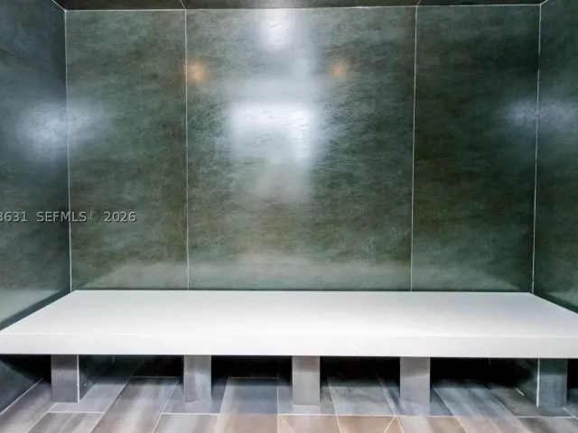 2-bedroom condo for sale in Sunny Isles Beach - 300 Sunny Isles Blvd 4-805 - MondialRealty