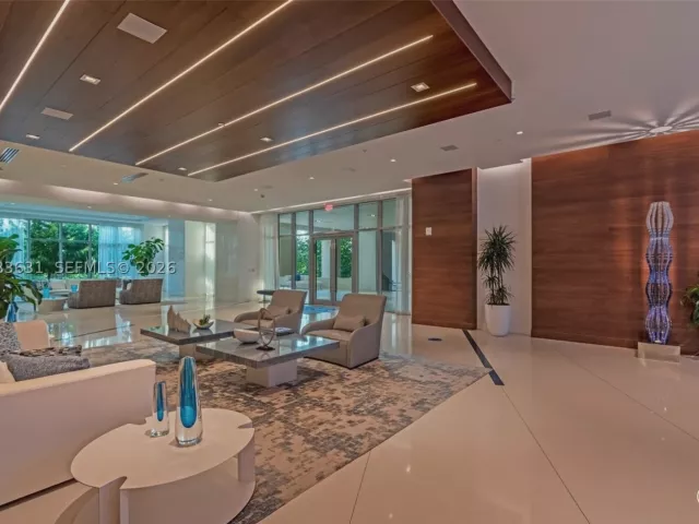 2-bedroom condo for sale in Sunny Isles Beach - 300 Sunny Isles Blvd 4-805 - MondialRealty