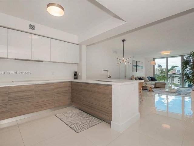 Apartment for sale  Unit #4-805 - photo 7489971