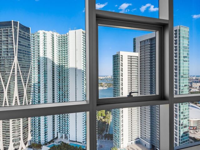 Apartment for rent  Unit #3601 - photo 7525135