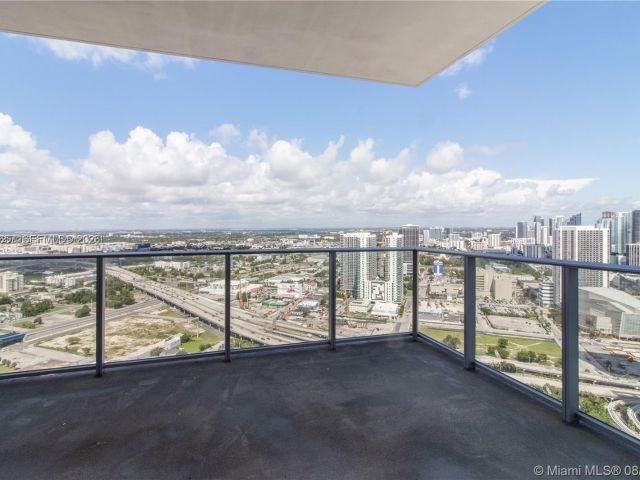 Apartment for rent  Unit #3601 - photo 7525143