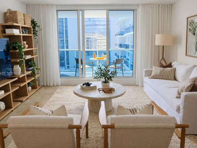 Apartment for rent  Unit #1501 - photo 7510114