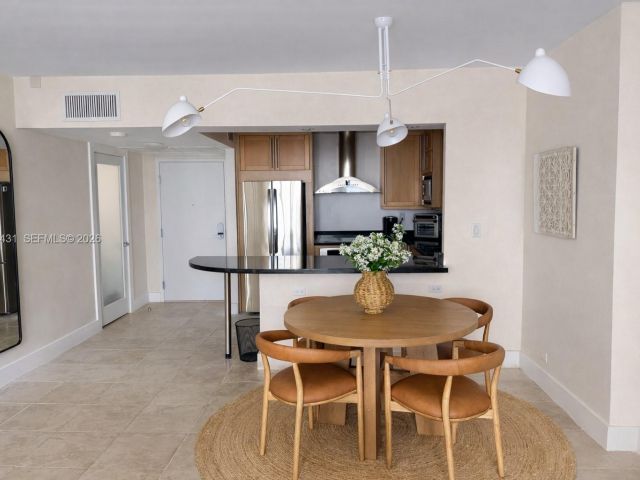 Apartment for rent  Unit #1501 - photo 7510124