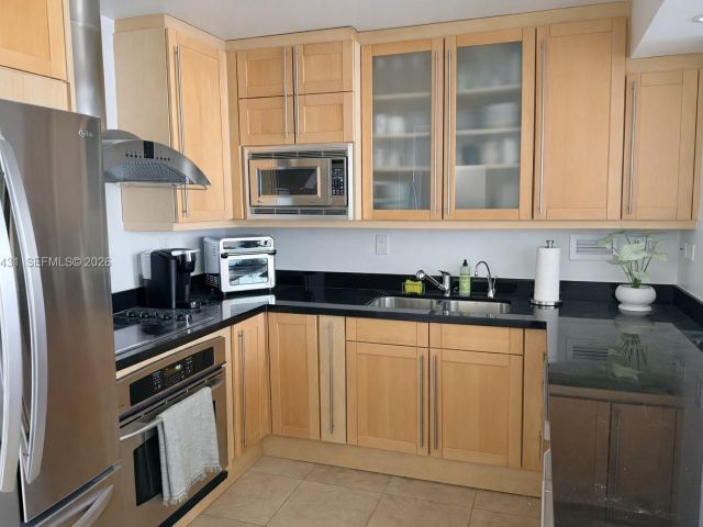 Apartment for rent  Unit #1501 - photo 7510125