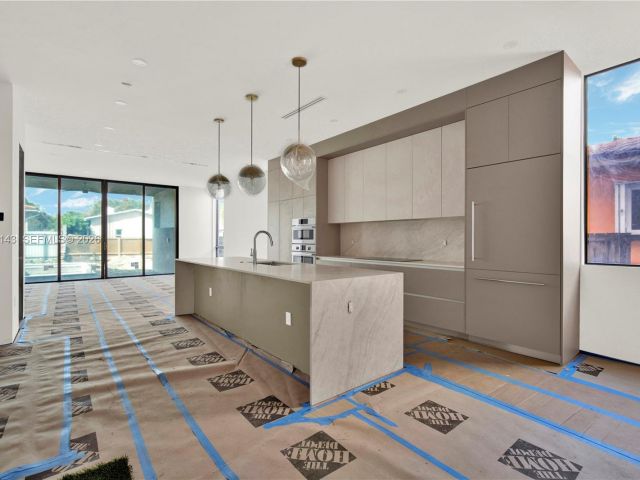 Home for sale at 1501 SW 21st St - photo 7517356