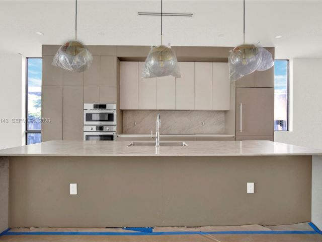 Home for sale at 1501 SW 21st St - photo 7517360