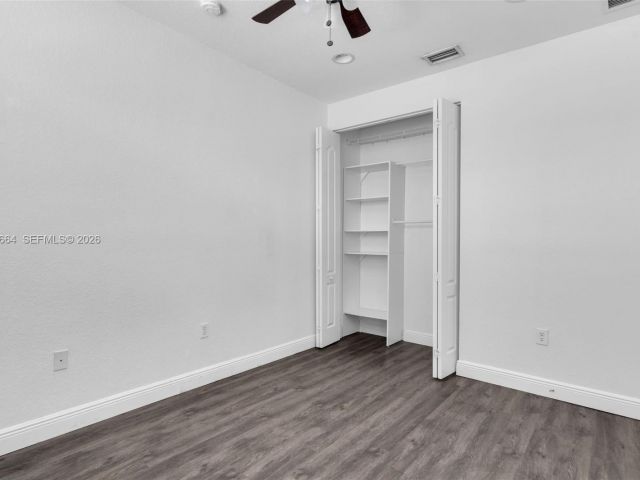 2-bedroom home for rent in Pembroke Pines - 624 SW 147th Ave 624 - MondialRealty