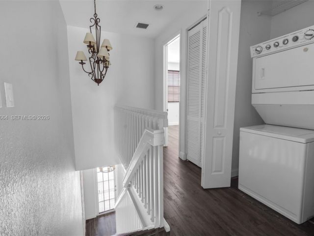 2-bedroom home for rent in Pembroke Pines - 624 SW 147th Ave 624 - MondialRealty