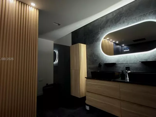 4-bedroom home for rent in Pembroke Pines - 1001 SW 98th Ave 00 - MondialRealty