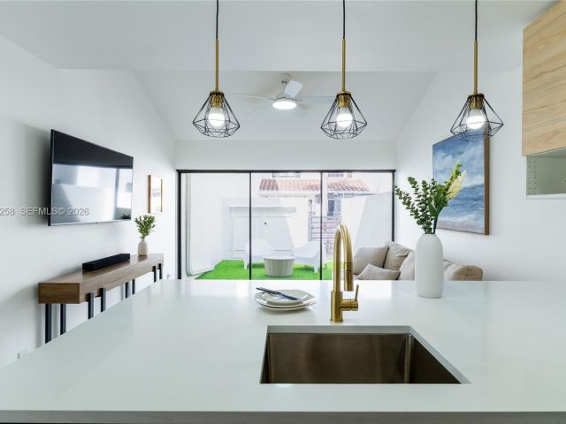 Home for sale at 21204 Harbor Way 122-12 - photo 7476321