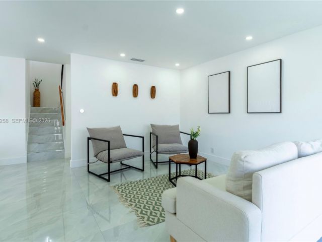 Home for sale at 21204 Harbor Way 122-12 - photo 7476327