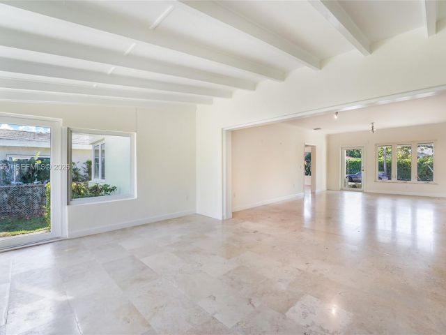 Home for rent at 8975 Froude Ave - photo 7467081