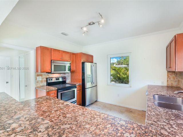 Home for rent at 8975 Froude Ave - photo 7467085