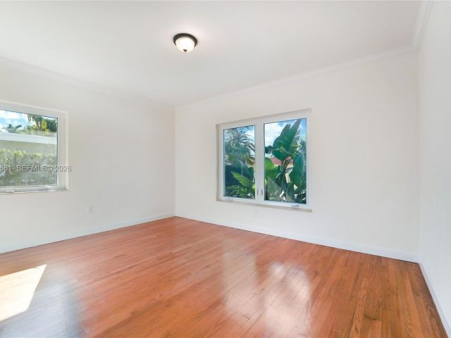 Home for rent at 8975 Froude Ave - photo 7467090