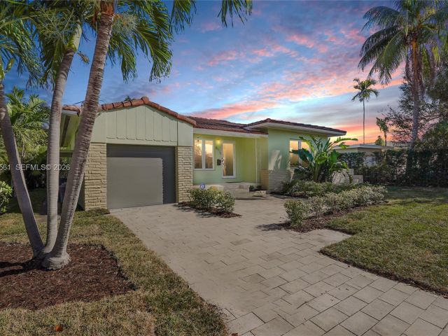 Home for rent at 8975 Froude Ave - photo 7467101